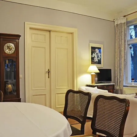 Gutshaus Gross Siemen Kropelin
